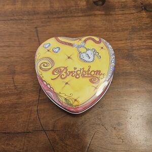 BRIGHTON JEWELRY TIN TRINKET BOX HEART-SHAPED